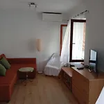 Grebaville - 1 Apartament Grebaštica