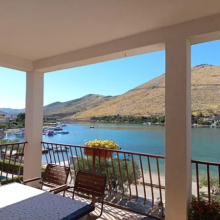 Grebaville - 1 Apartman Grebastica