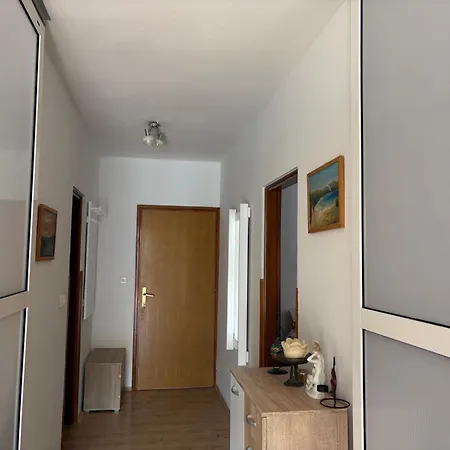 Apartman Grebaville - 1 *