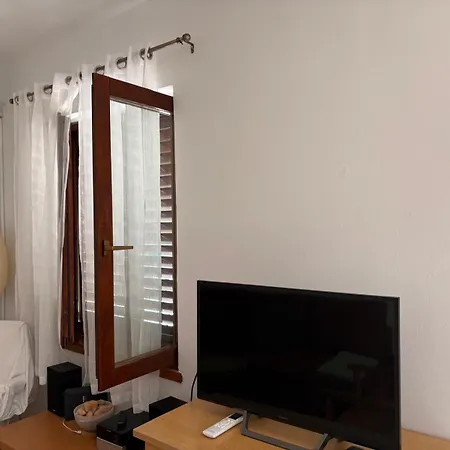 Apartman Grebaville - 1 *